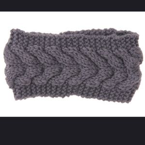 Gorgeous Lt Grey Herringbone crotchet ear warmer